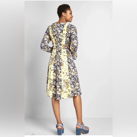 ModCloth Floral Patchwork Wrap Midi Dress Size 14 Boho Cottagecore Retro - Picture 4 of 10